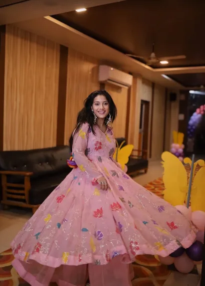 Priyata Singh wearing her outfit